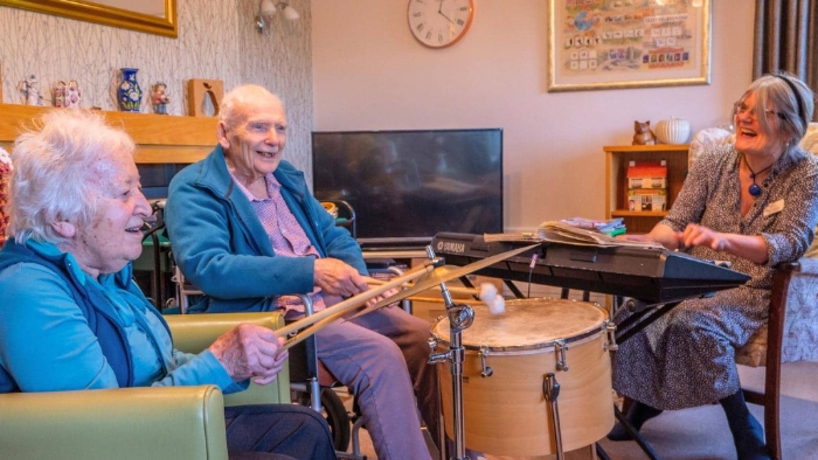 Music therapy at Cedar Lodge care home