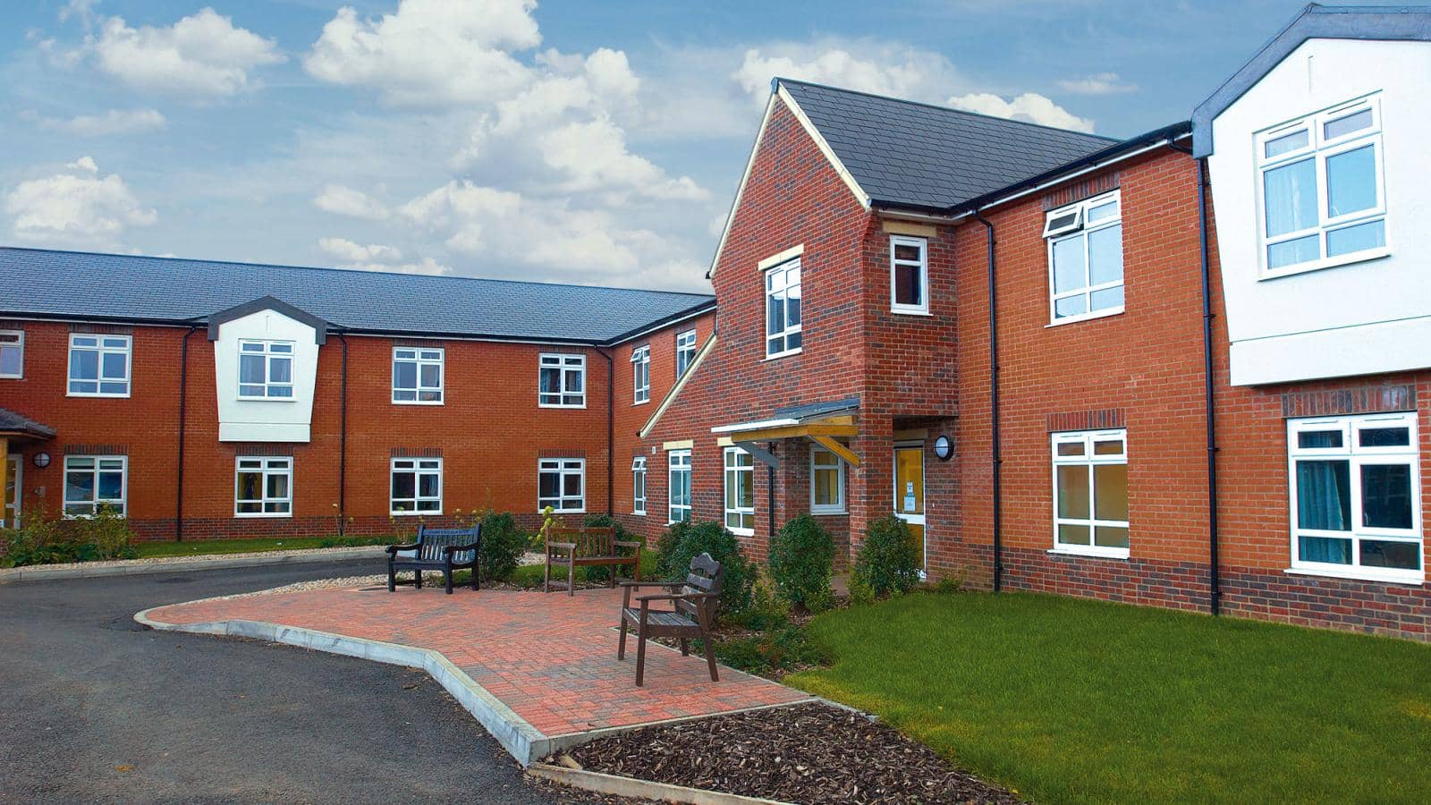 Elmside Care Home Hitchin Exterior