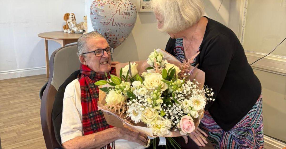 Resident at MHA Lauriston celebrates diamond wedding anniversary