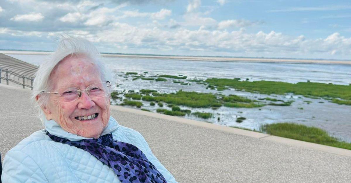 Trip down memory lane for resident at MHA Starr Hills thanks to Seize the Day initiative