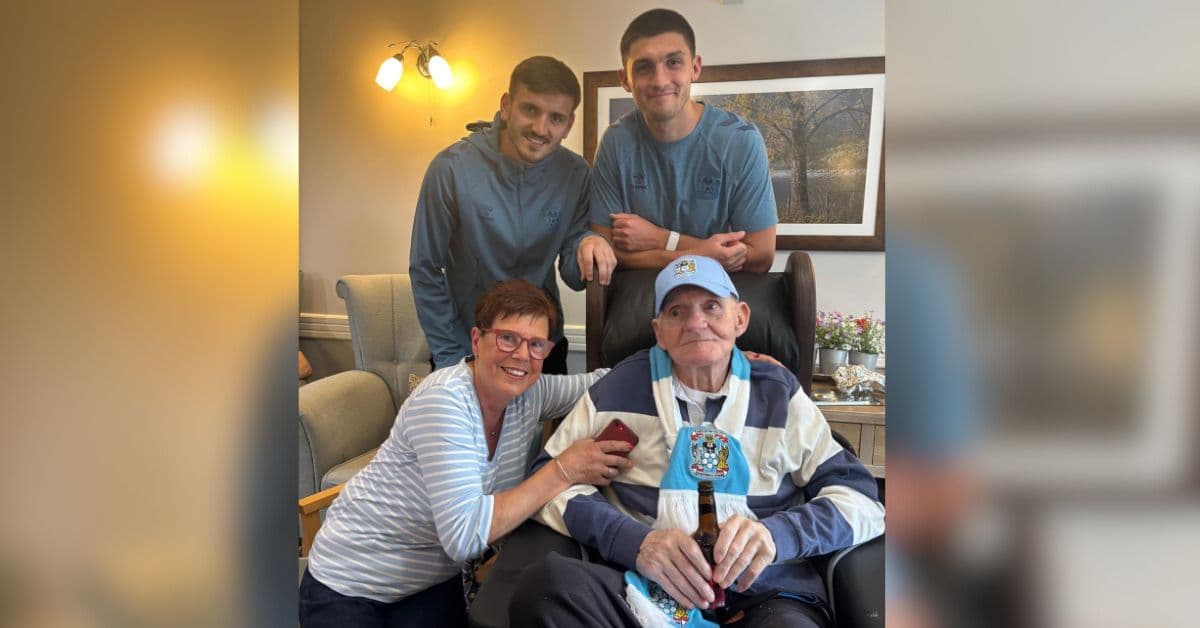 Coventry City FC stars make special visit to MHA Abbey Park in aid of World Alzheimer's Month