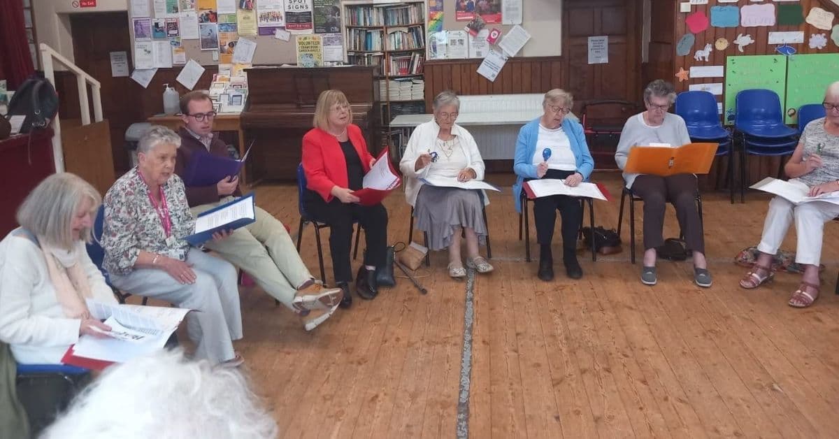 MP attends Singing for the Brain session arranged by MHA Communities Gateshead West